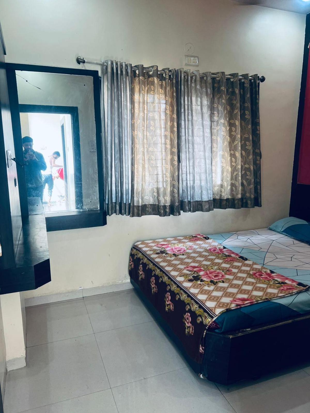 Hotel Sai Vasant Vihar Shirdi Exterior foto
